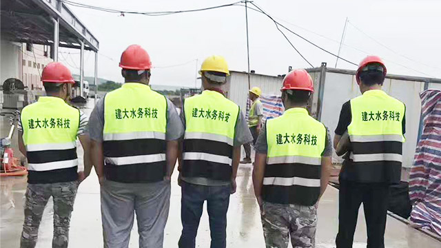 有關(guān)屋面虹吸式雨水排放系統(tǒng)施工工藝！